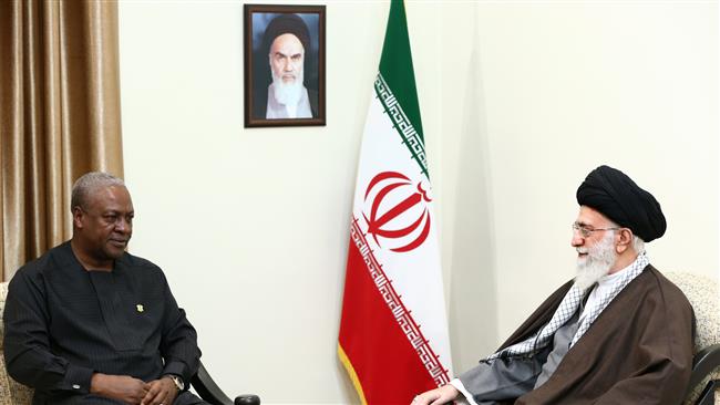 Imam Khamenei incontra il presidente del Ghana