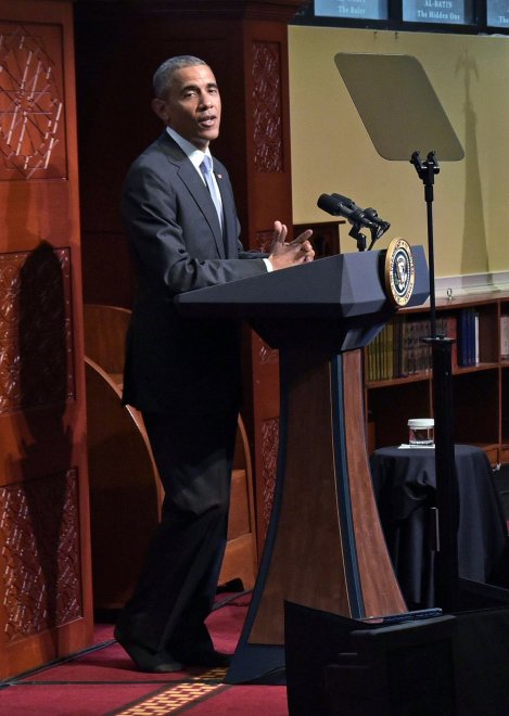Obama per la prima volta in una moschea Usa