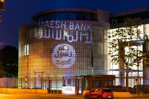 L’ambasciata dell’Arabia Saudita definita banca dell’Isis + FOTO