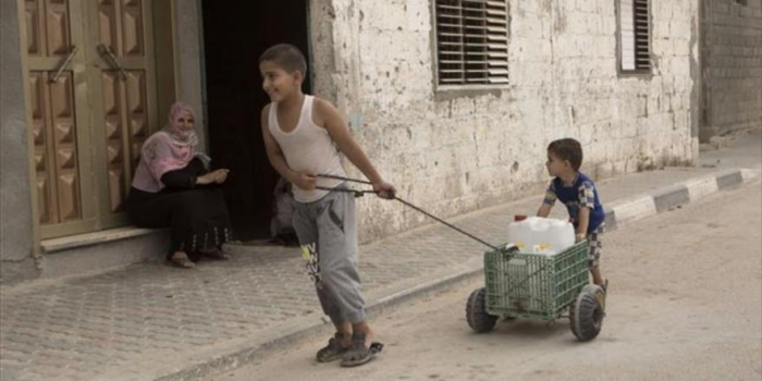 Il regime sionista  taglia il servizio idrico a migliaia di palestinesi in Cisgiordania durante il Ramadan