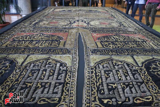 Egitto:il telo della Ka’ba alla biblioteca di Alessandria