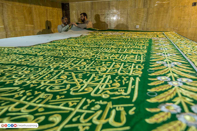 Rinnovati i teli sulla tomba dell'Imam Hoseyn(AS)