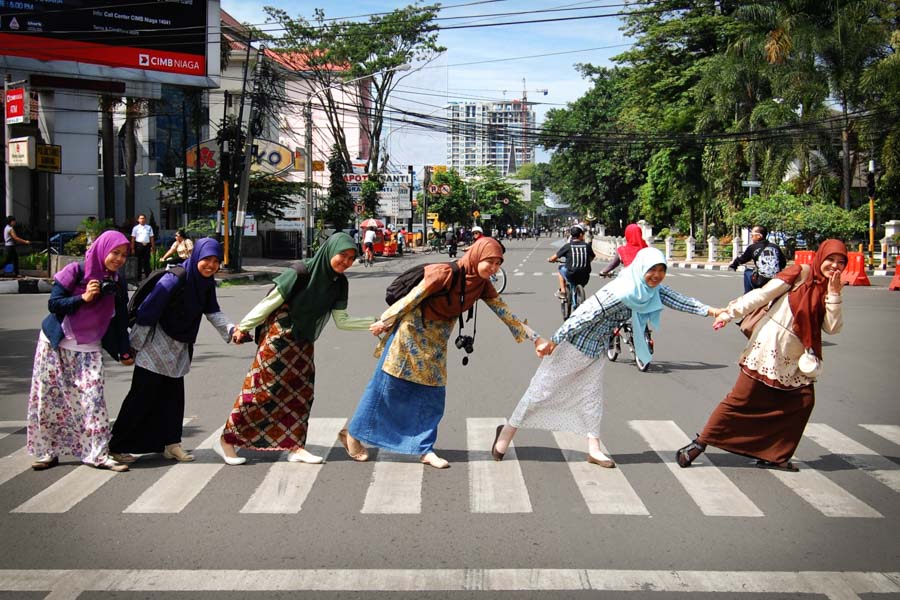 Tutte con il velo nel World Hijab Day