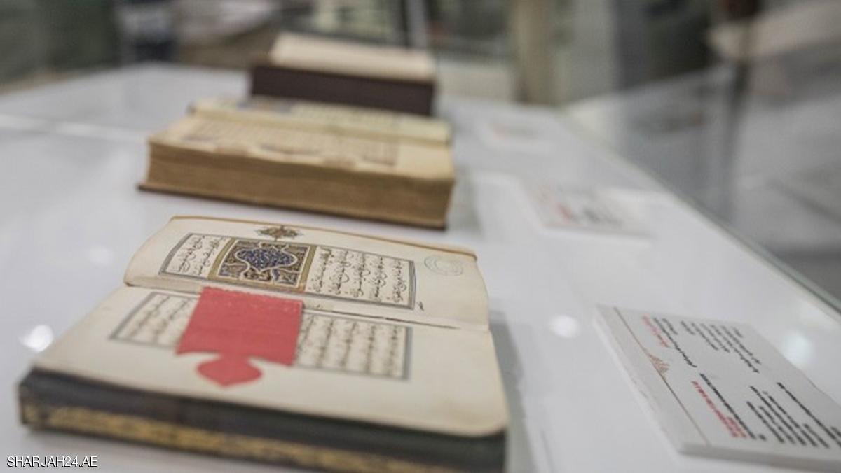 Copie manoscritte del Sacro Corano in mostra negli emirati + FOTO