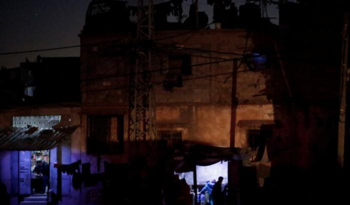 A Gaza vita sempre più dura: Israele riduce l'erogazione di energia elettrica
