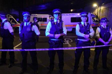 Tragedia a Londra:diverse vittime in attacco contro musulmani vicino a moschea Tragedia a Londra:diverse vittime in attacco contro musulmani vicino a moschea