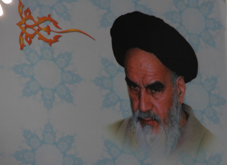 La lotta contro ogni oppressione vive nel pensiero rivoluzionario dell’Imam Khomeini