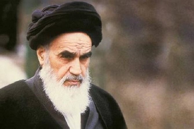 La Fusione dello Gnostico e del Politico nella Personalita e nella Vita dell Imam Khomeyni (ra)
