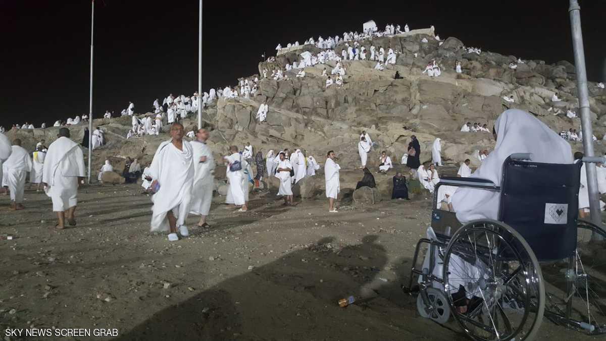 I pellegrini al deserto di Arafat + FOTO