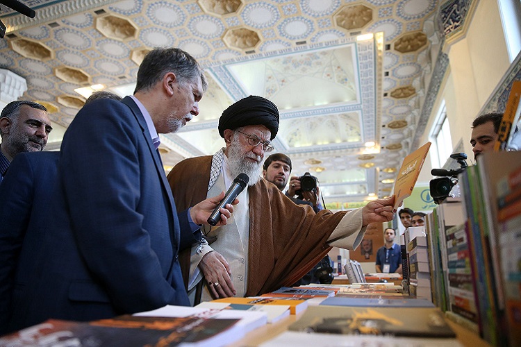 Iran:visita della Guida Suprema alla Fiera internazionale del libro Iran:visita della Guida Suprema alla Fiera internazionale del libro