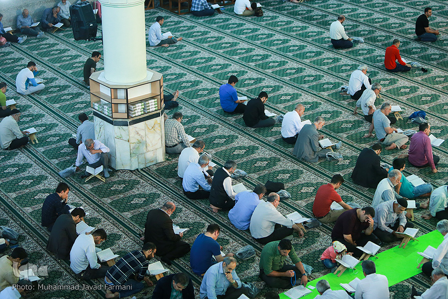 Foto-Recitazione collettiva del Corano nel mese di Ramadan
