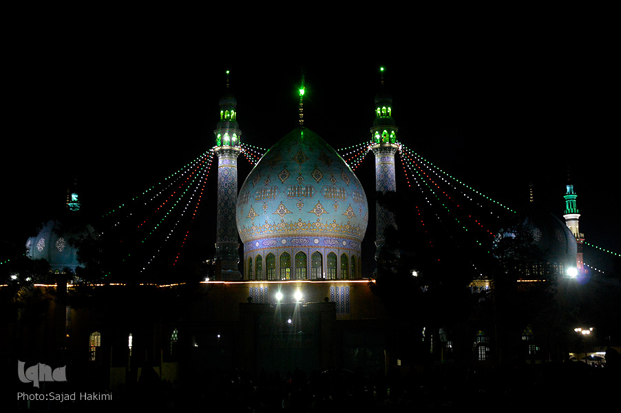 FOTO-La moschea di Jamkaran alla vigilia del 15 Sha'ban FOTO-La moschea di Jamkaran alla vigilia del 15 Sha'ban