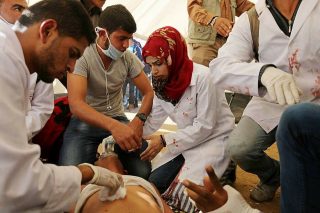 Striscia di Gaza, Grande Marcia del Ritorno: giovane paramedico uccisa dalle forze israeliane