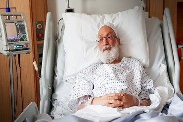 Londra: Sheikh Isa Qasem dimesso dall'ospedale Londra: Sheikh Isa Qasem dimesso dall'ospedale