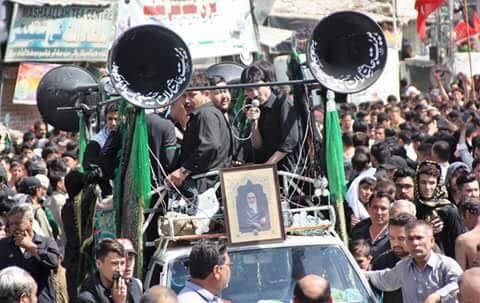 Pakistan: sciiti e sunniti uniti nella preghiera collettiva nel giorno di Ashura Pakistan: sciiti e sunniti uniti nella preghiera collettiva nel giorno di Ashura