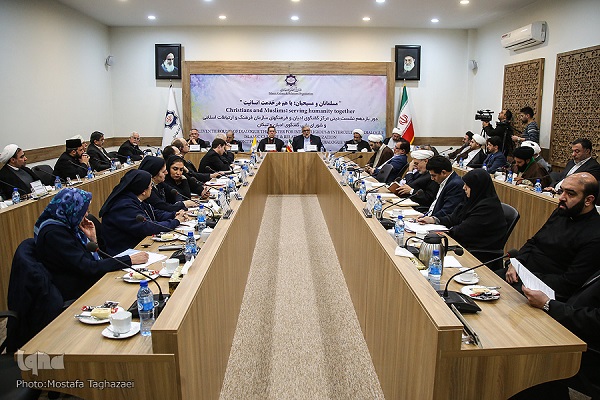 Tehran: terminata XI edizione incontri interreligiosi Iran - Vaticano