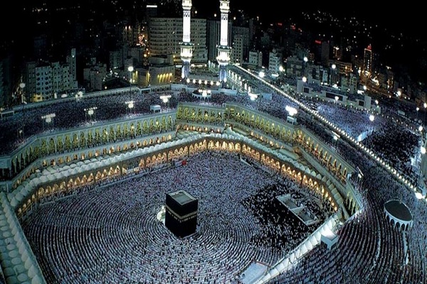 87.550 iraniani si recherano all'Hajj nel 2020