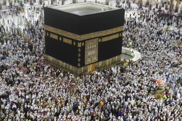 Fatwa del WFMS consente di sospendere Hajj e Umrah