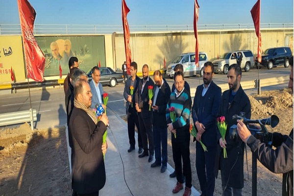Iraq: convoglio coranico iraniano rende omaggio a memoria martiri Soleimani e Abu Mahdi Iraq: convoglio coranico iraniano rende omaggio a memoria martiri Soleimani e Abu Mahdi