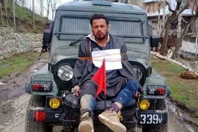 Kashmir: India usa i civili come scudi umani