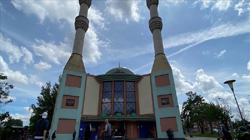 Olanda: nuove minacce contro comunità islamica Olanda: nuove minacce contro comunità islamica