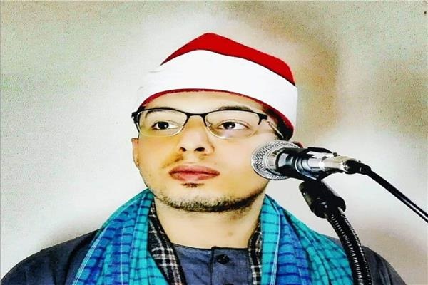 Egitto: giovane Qari scrive libro sulla vita di maestri della recitazione coranica Egitto: giovane Qari scrive libro sulla vita di maestri della recitazione coranica