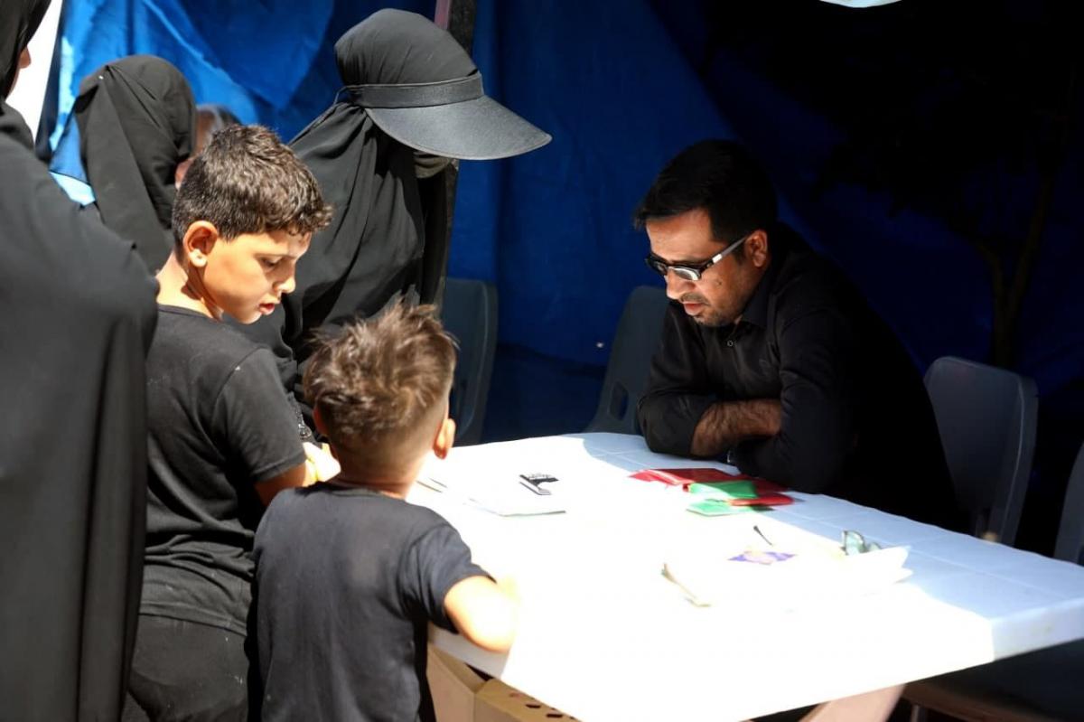 Arbaeen: moukeb insegnano corretta lettura del Corano a pellegrini in marcia