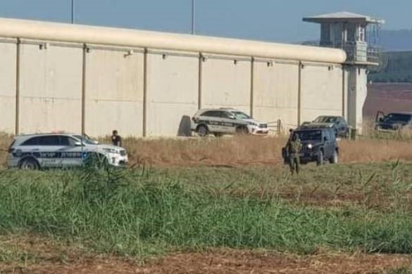 Palestina: prigionieri palestinesi evasi da carcere israeliano Palestina: prigionieri palestinesi evasi da carcere israeliano