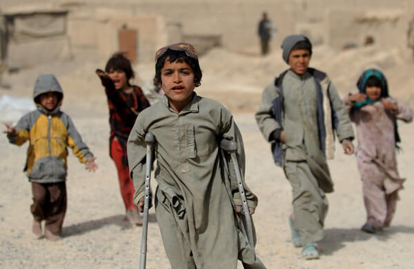 Unicef: 10 milioni di bambini afghani ridotti alla fame Unicef: 10 milioni di bambini afghani ridotti alla fame