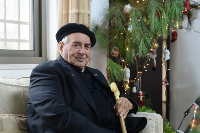 Padre Musallam: “Resistenza armata a Nablus ispira speranza, sicurezza e diritto al ritorno” Padre Musallam: “Resistenza armata a Nablus ispira speranza, sicurezza e diritto al ritorno”