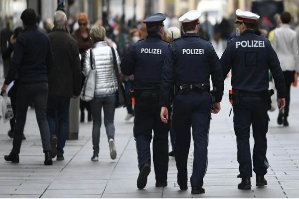 Le famiglie musulmane in Austria soffrono ancora due anni dopo i raid