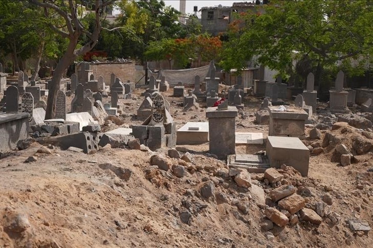 Gaza, moschee distrutte e cimiteri profanati dalla “democrazia israeliana”