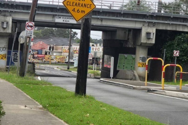 Australia: graffiti islamofobi suscitano forti critiche