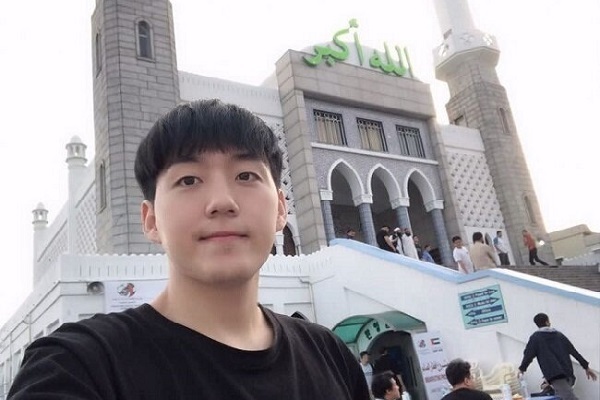 Daud Kim, K-Pop star convertito all'Islam in visita in Iran