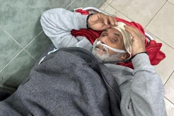 Prigionieri palestinesi rilasciati raccontano storie di brutali torture nelle carceri israeliane