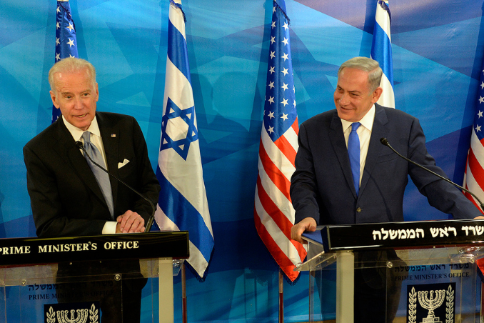 Propaganda americana nel cielo di Gaza