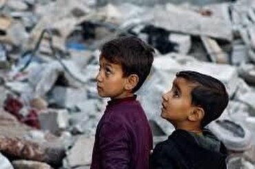 10 bambini perdono una o due gambe ogni giorno a Gaza, afferma l’UNRWA 10 bambini perdono una o due gambe ogni giorno a Gaza, afferma l’UNRWA