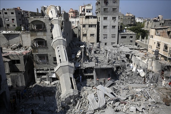 Gaza: i soldati israeliani profanano copie del Corano nella moschea Gaza: i soldati israeliani profanano copie del Corano nella moschea