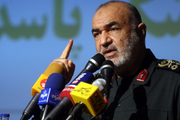 “Risposta schiacciante”: il Comandante dell’IRGC afferma che Israele è nato dal terrorismo e sarà sepolto dai suoi errori di calcolo