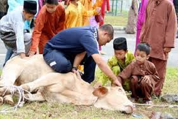 Suasana Eid Al-Adha + Gambar