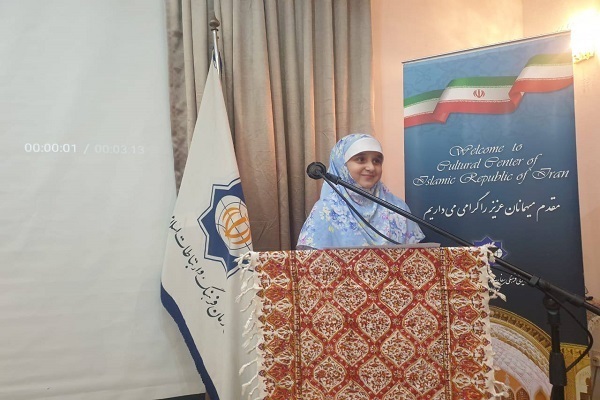 Perayaan usia taklif kanak-kanak perempuan oleh pejabat perundingan kebudayaan Republik Islam Iran di Malaysia