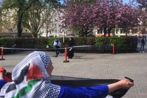 Wanita Sweden itu mengulangi penghinaan terhadap Al-Quran