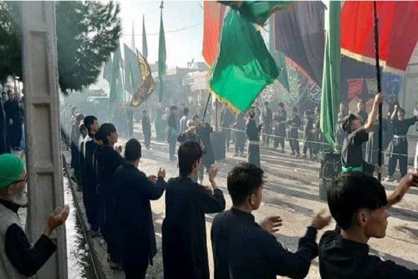 Dari pengedaran makanan meluas di jalan-jalan di Amerika hingga solat Zuhur Asyura di London