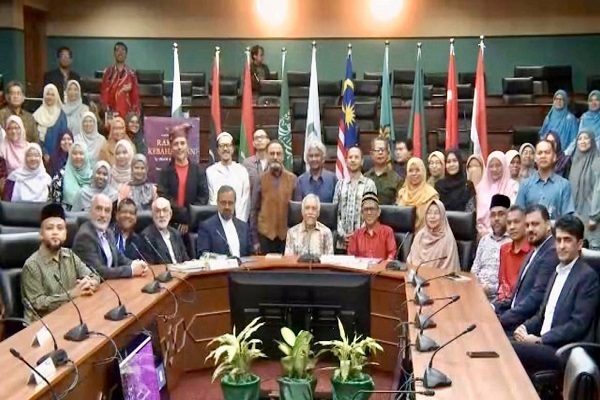Terjemahan Bahasa Melayu Buku