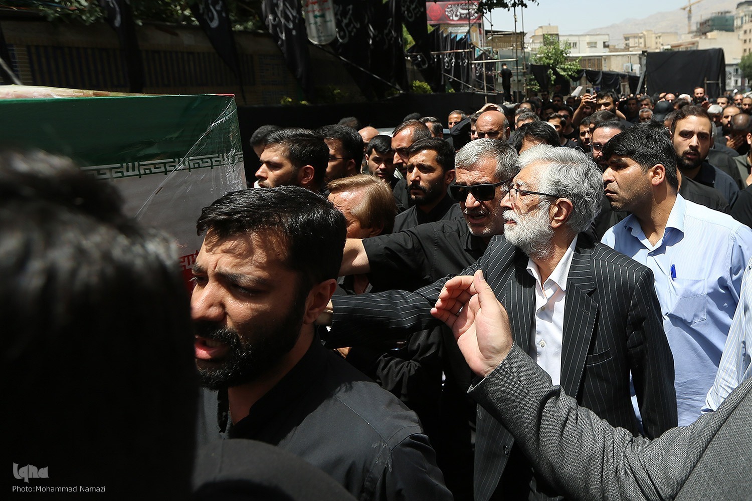 Jasad Syahid Ehsan Zakari Dikebumikan di Makam Imamzadeh Ali Akbar (a.s) di Chizar 
