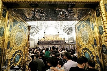 Jemaah Ziarah Arba’in di Makam Kazimain