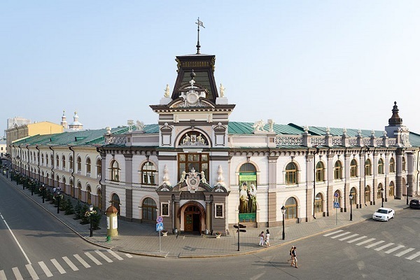 Kota agama di Rusia; daripada bacaan al-Quran tanpa henti di masjid hinggalah lilin gereja yang sentiasa menyala
