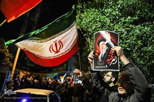 Penduduk Ahvaz telah berarak menyokong Operasi militer Janji Sadeq 4