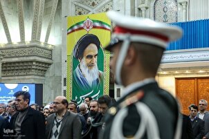 Larawan-Bidyo

Pinanibago ng mga Kasapi ng ACECR ang Kanilang Katapatan sa mga Mithiin ni Imam Khomeini