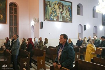 Celebração de Ano Novo na Igreja Targmanchats em Teerã